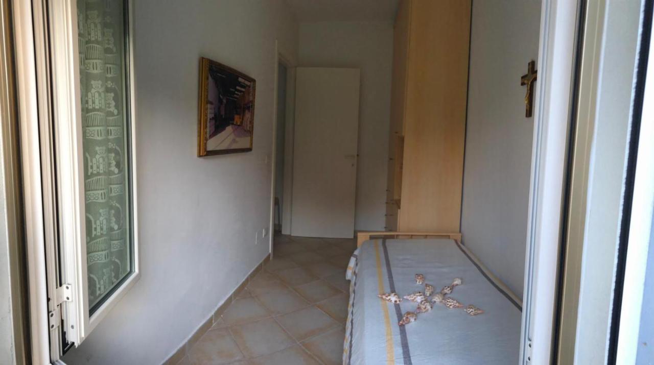 Villa Shell House, Casa con ampio giardino a 100m dal mare Marcelli Esterno foto